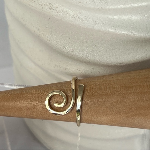 ARTISAN Jewelers Brass Swirl Ring - Picture 8 of 14